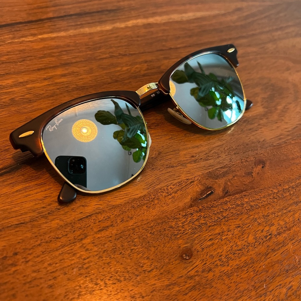 Rayban clubmaster sunglasses. Worn a few times.